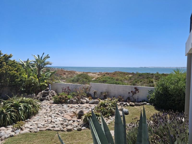 4 Bedroom Property for Sale in Britannia Bay Western Cape